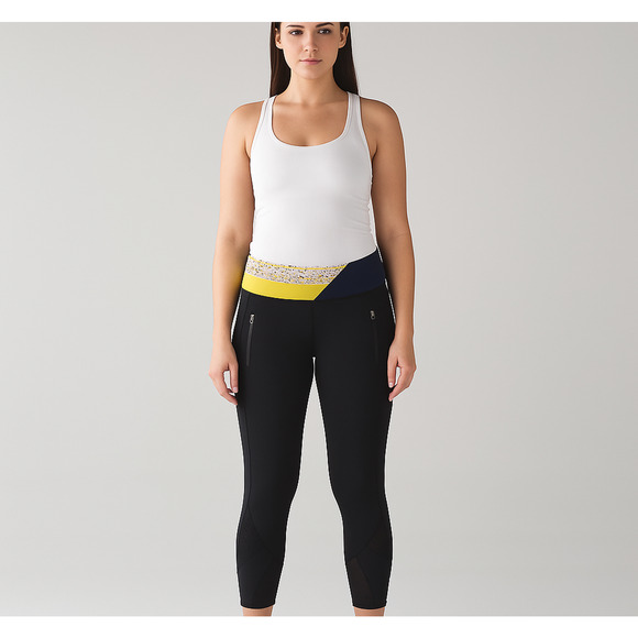 Lululemon Inspire Tight II (Mesh)Black / Wi14 Quilt 29 Leggings - Size 6 - Picture 1 of 14